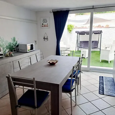 شقة Summer House SantʼAntìoco